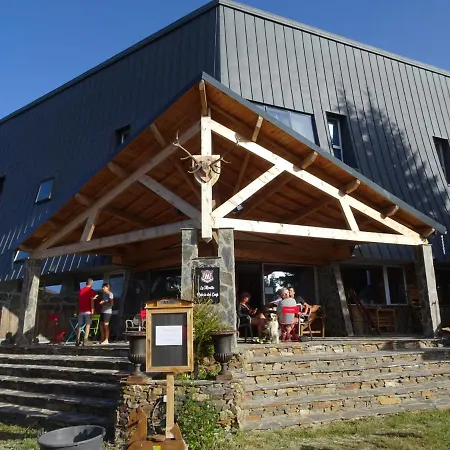 Montlo Relais Des Cerfs